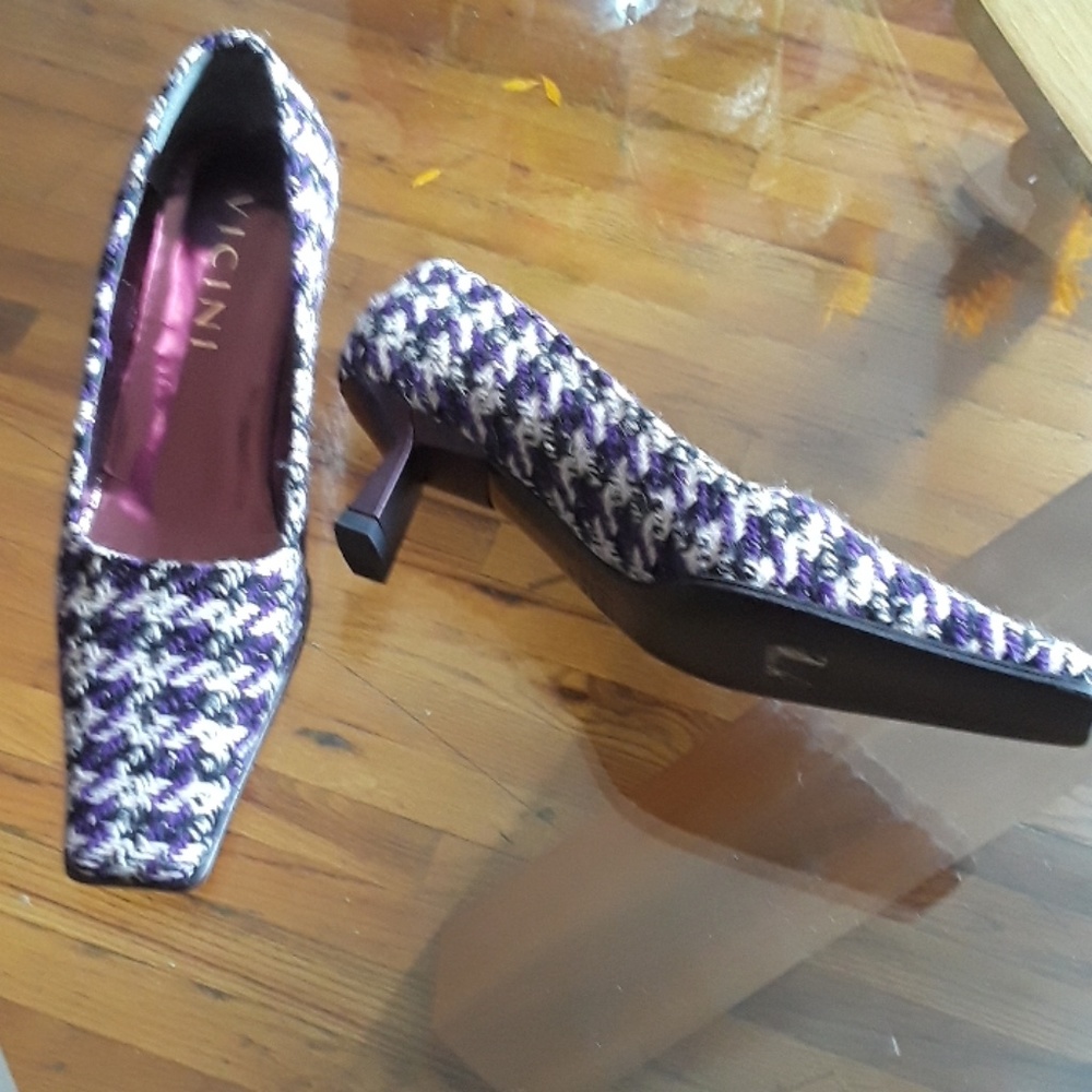 Shoes - Picture 2 of 2